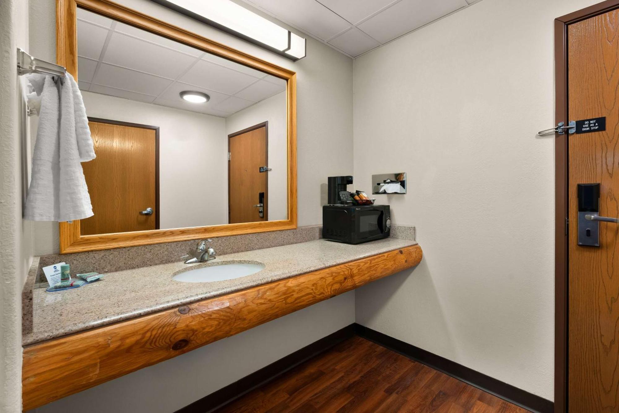 Western Northwoods Hotel 3*
