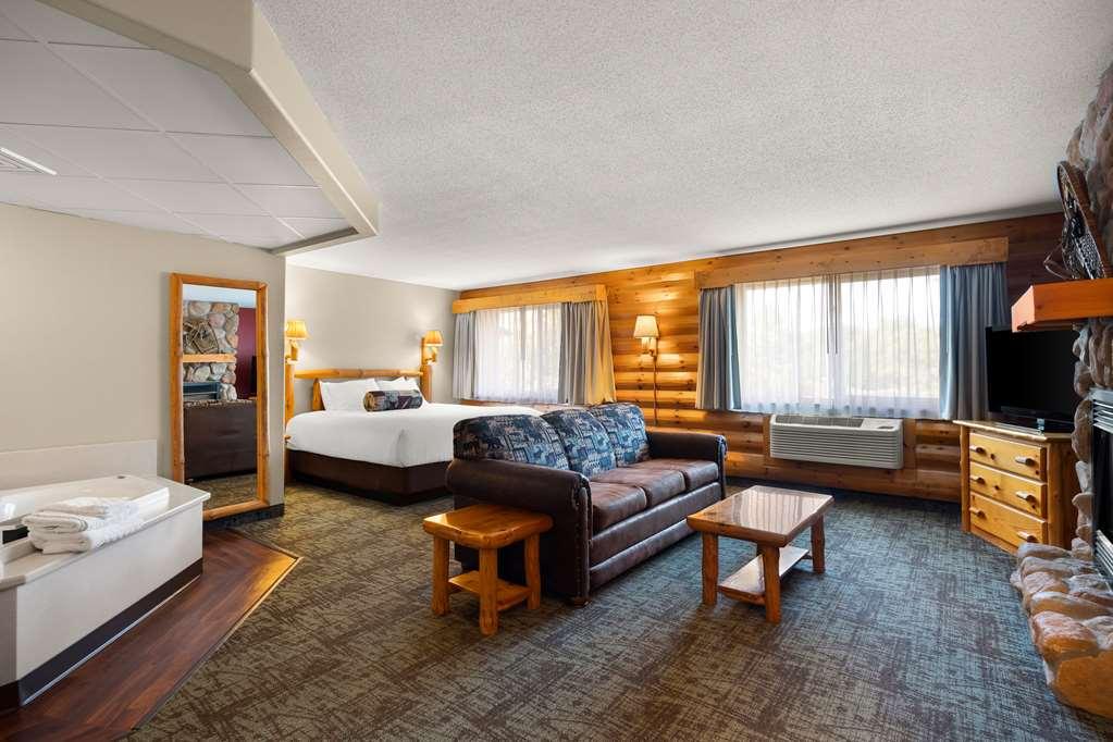 Hotel Western Northwoods Siren
