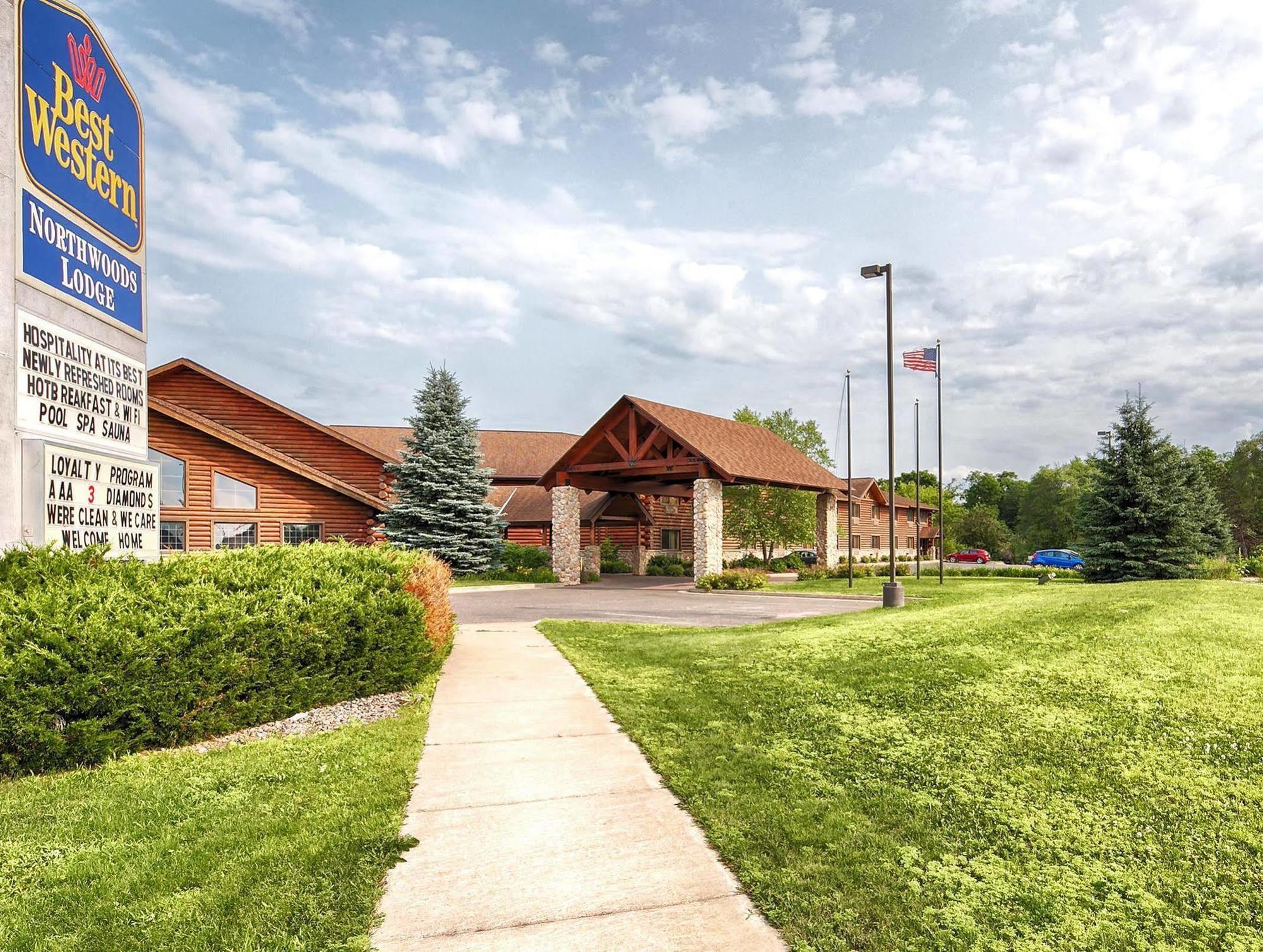 Western Northwoods Hotel 3*